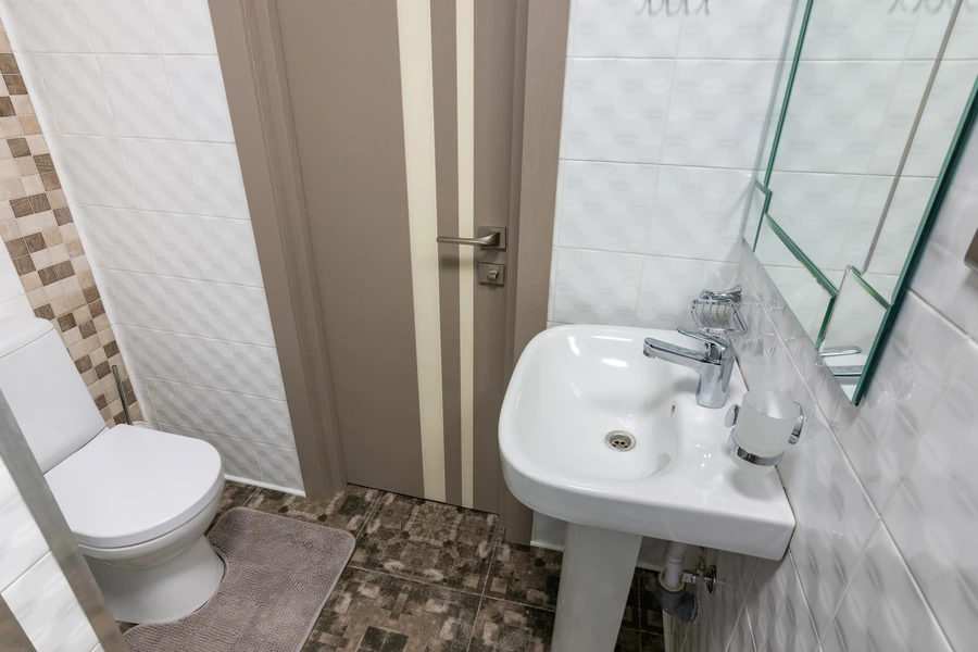 How To Choose Fixtures For Small Bathroom Renovations in Duluth, GA